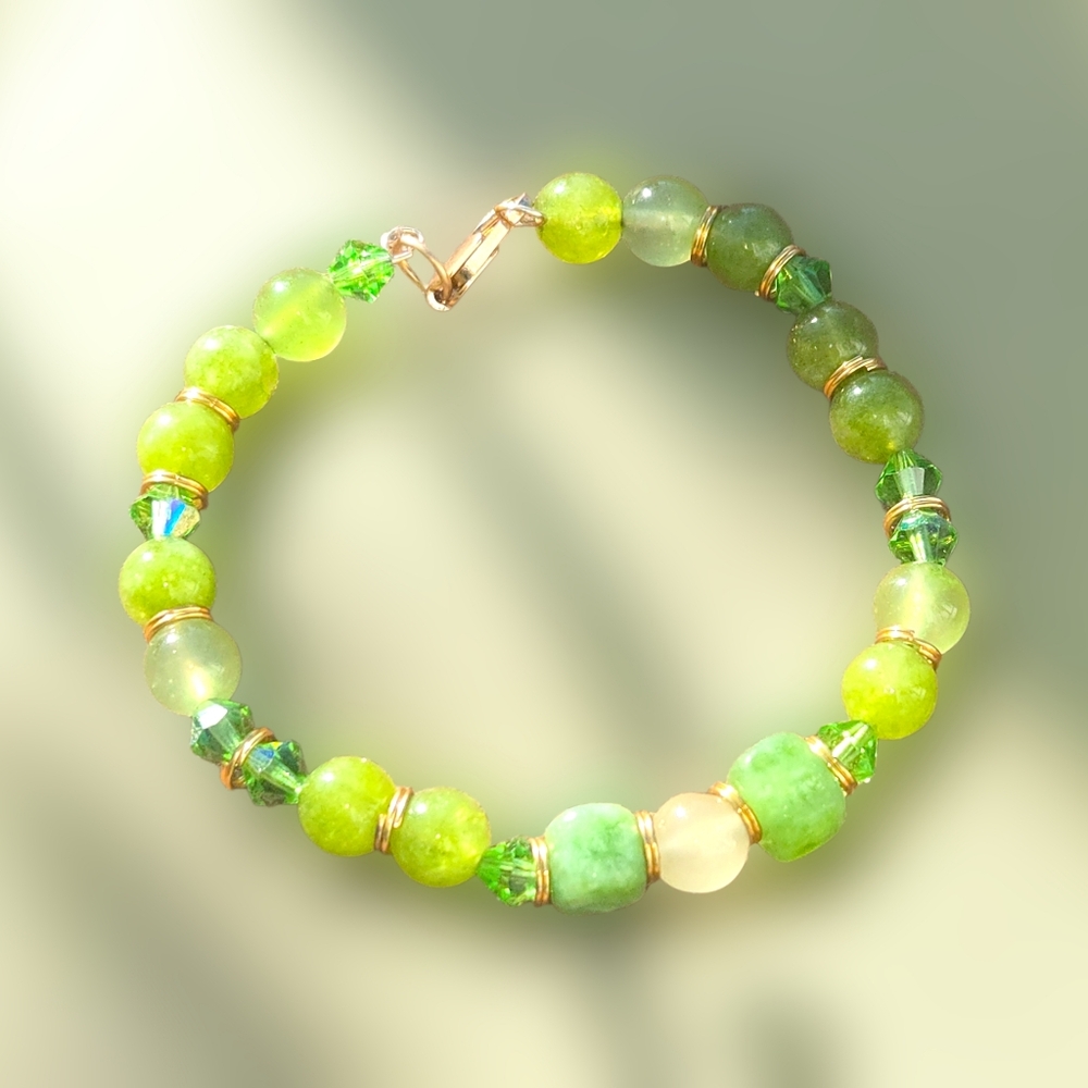 Peridot Gemstone Bracelet | 6mm & 8mm Beaded Bracelet with Faceted Bicone Accent